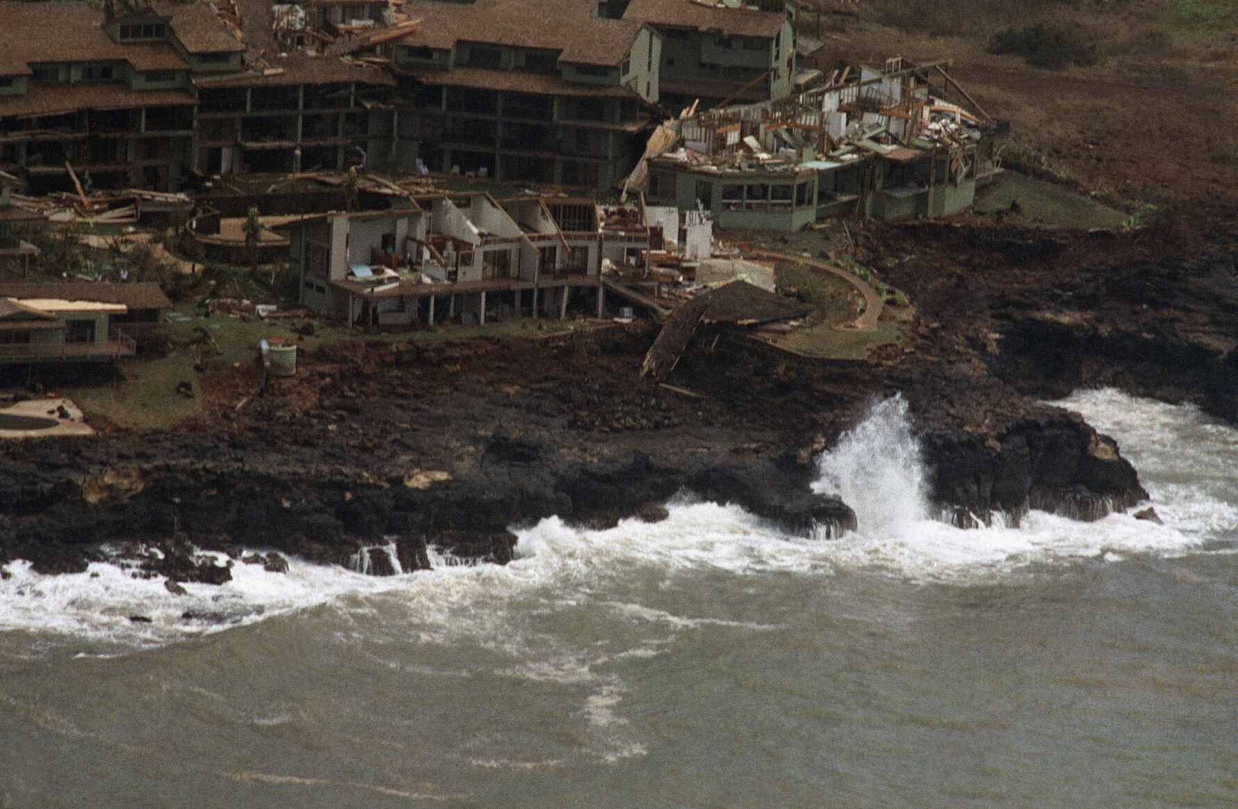 Hurricane Iniki - 1992